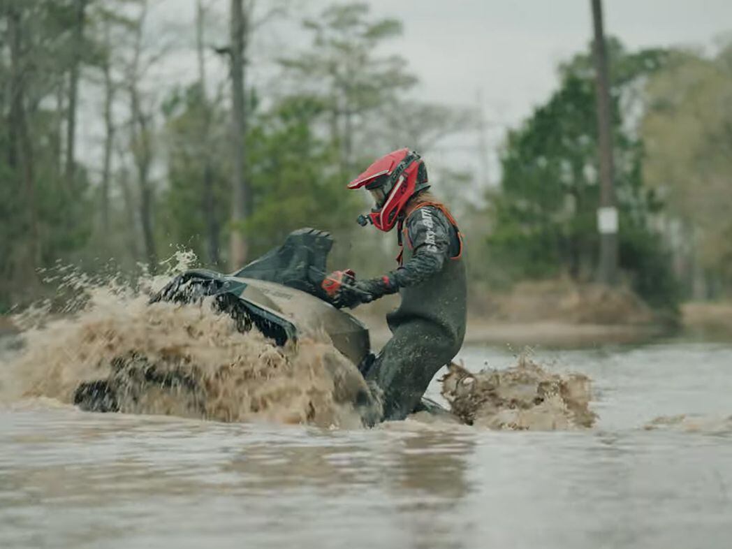 NextImg:Watch Dustin Jones Teach His Buddies to Mud Ride