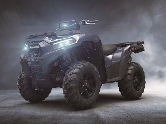 NextImg:Kawasaki Unveils the 2024 Brute Force 750 Lineup