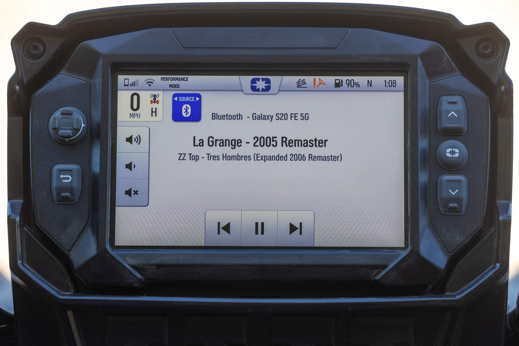 Ride Command is compatible with smartphones and will show calls, display text messages, and stream music.