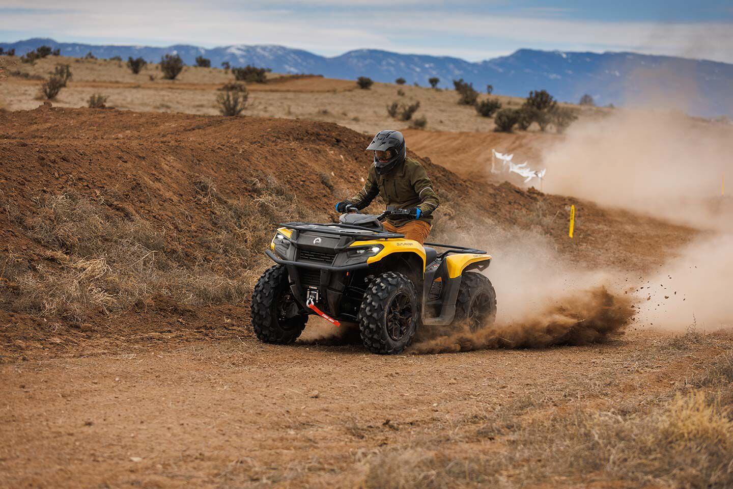 The fully enclosed engine compartment keeps heat and noise away from the rider.