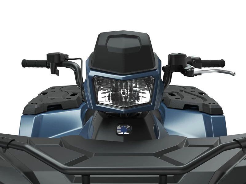 A windshield can also be equipped on a quad that has the pod bag installed.