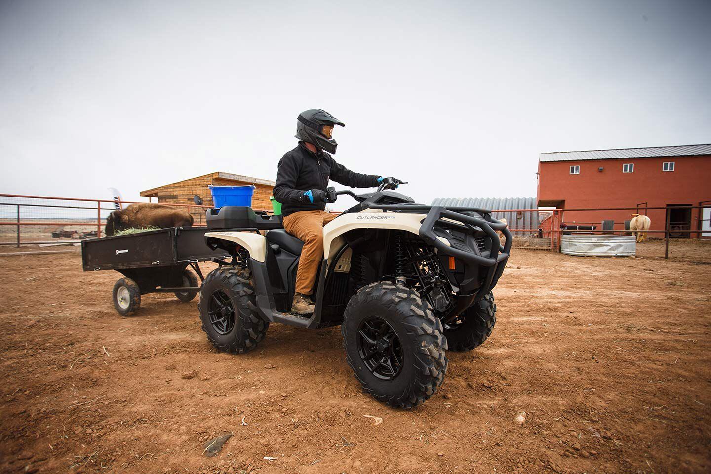 In Pro HD5 XU trim, the 2023 Outlander offers a good mix of features, including speed control.